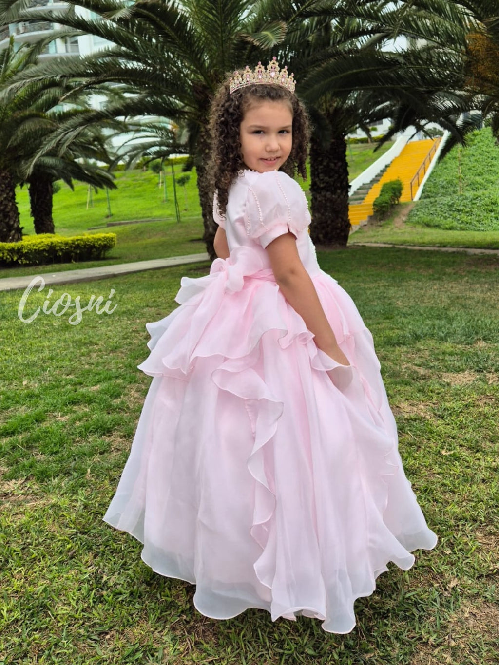 Fiesta niña LEO R