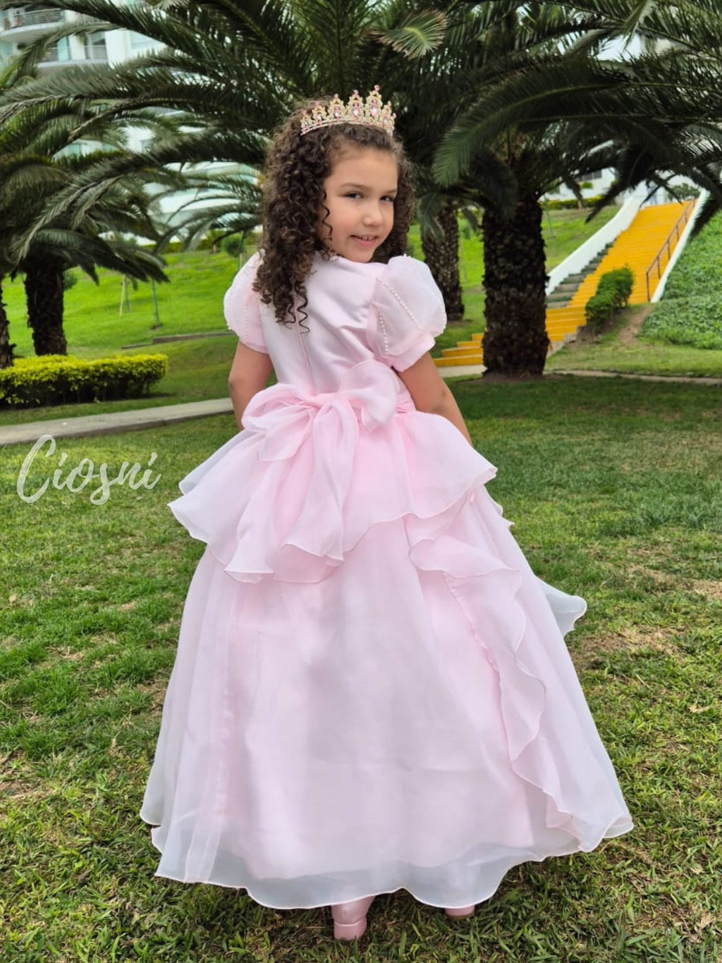 Fiesta niña LEO R