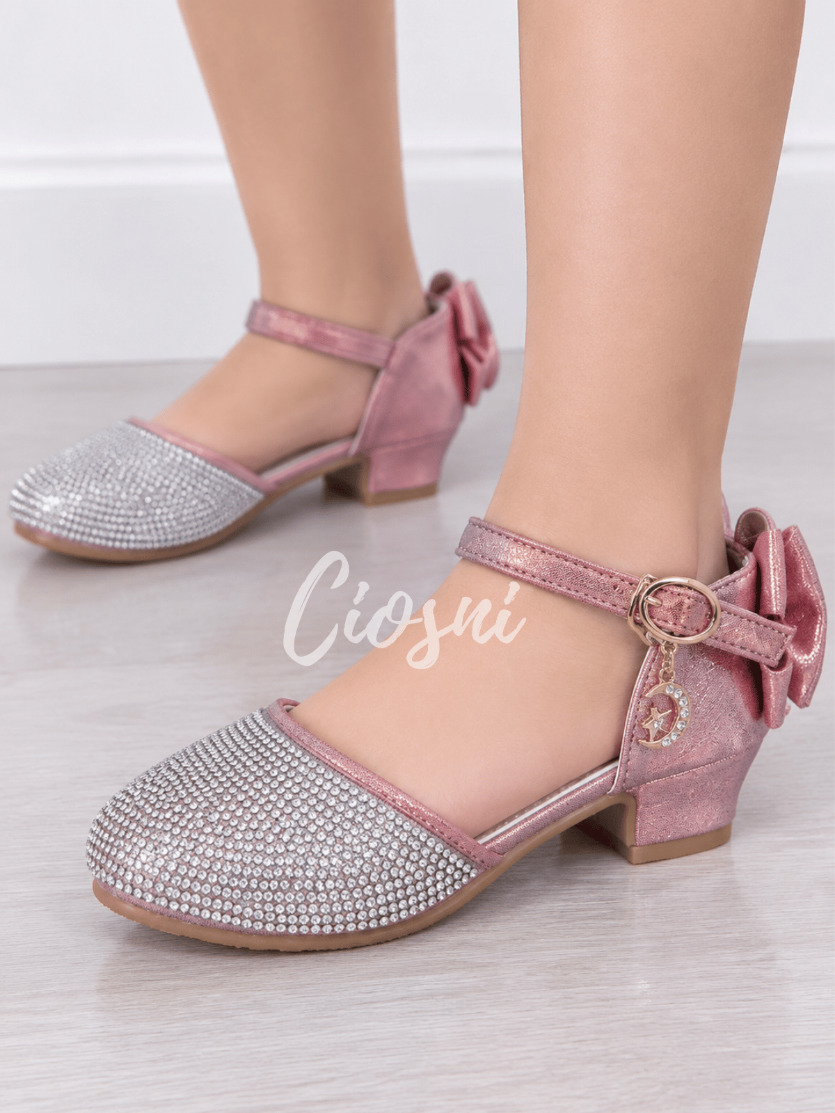 Balerina LUCIA R