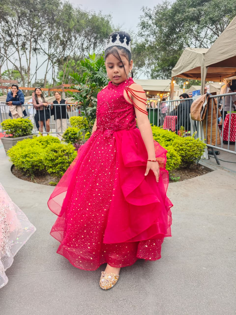 Fiesta Niña PIA ROJO 1